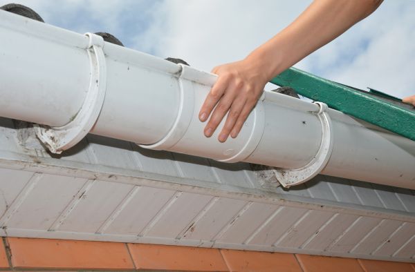 Gutter Reattachment in Phenix City